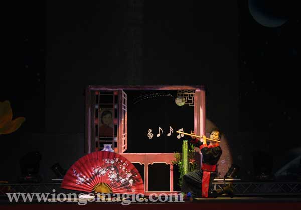 Chinese astronauts visited Macao, Raymond to be a guest performer